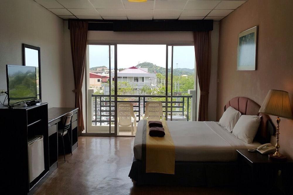 ออคิด เรสซิเดนซ์ Hotel หาดเฉวง ภายนอก รูปภาพ